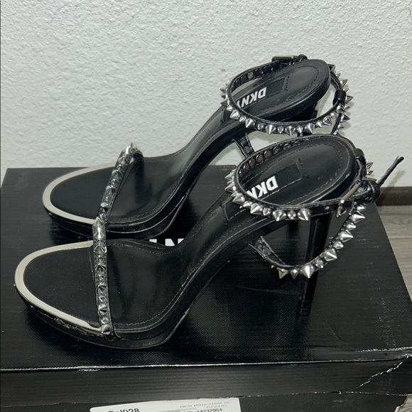 DKNY Women's Dacia Dress Sandals - Picture 3 of 7